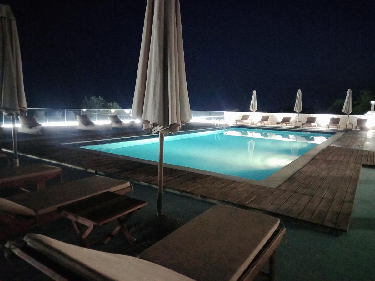 Hotel Relax Дермі Екстер'єр фото