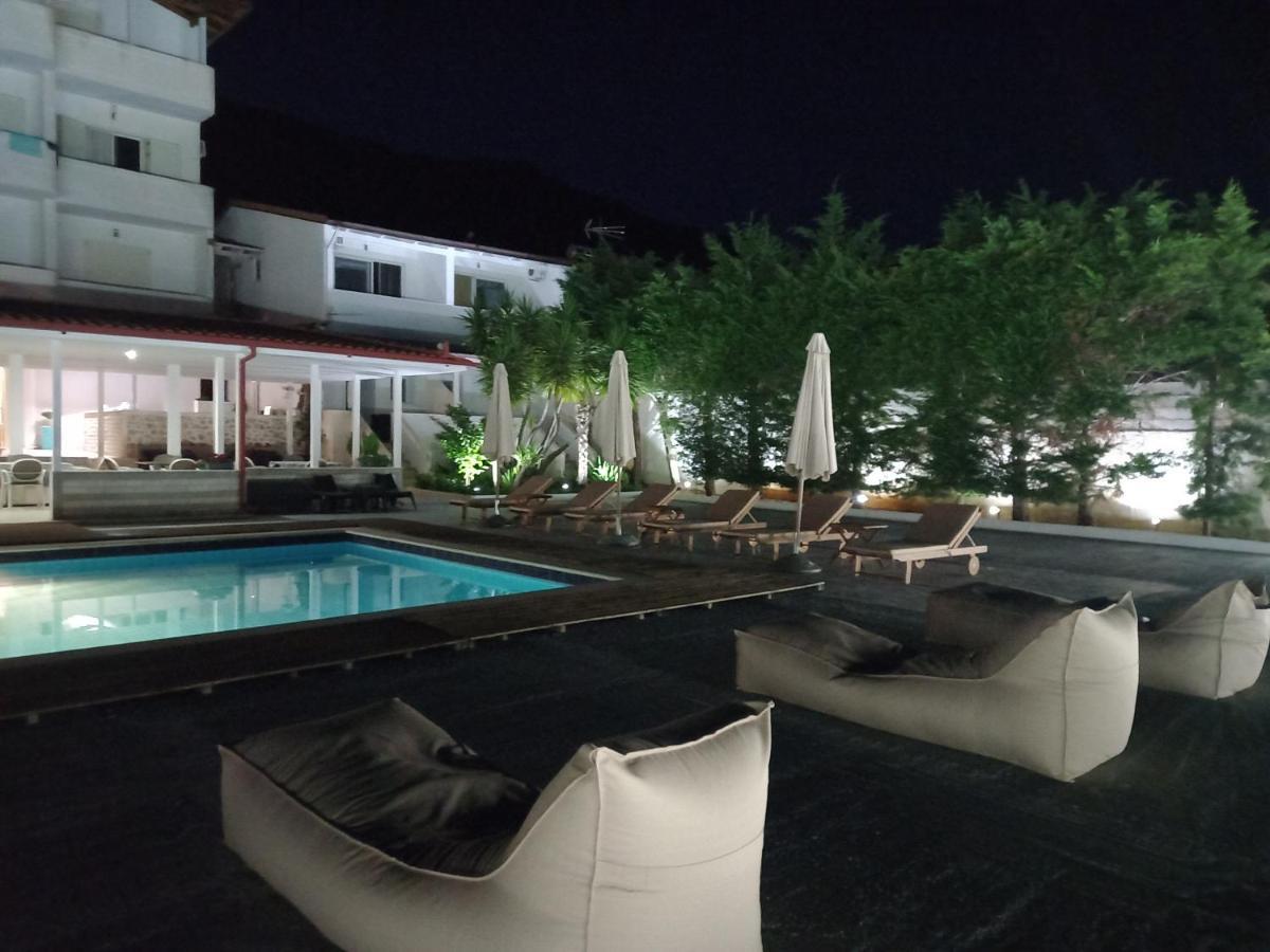 Hotel Relax Дермі Екстер'єр фото
